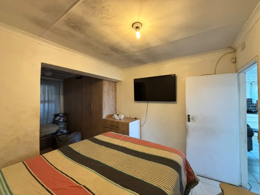5 Bedroom Property for Sale in Russels Rest Western Cape
